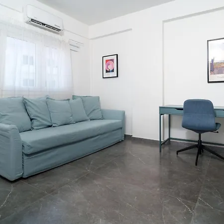 3bdr Design 125sqm 3 Min To Finikoudes Appartamento *
