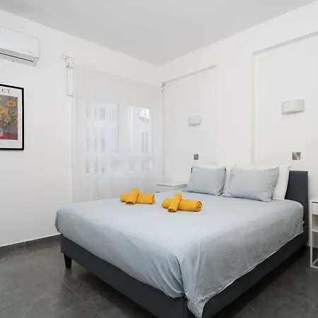 3bdr Design 125sqm 3 Min To Finikoudes Appartamento Larnaca