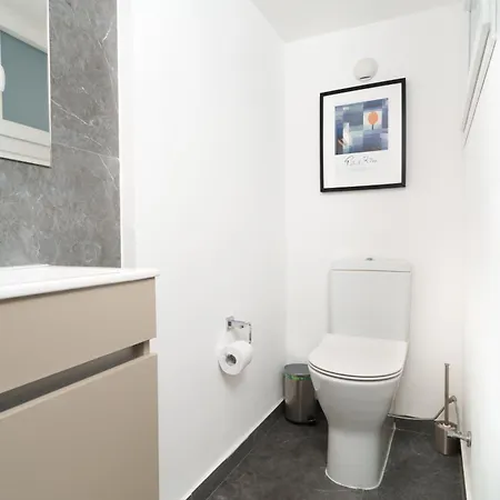 3bdr Design 125sqm 3 Min To Finikoudes *