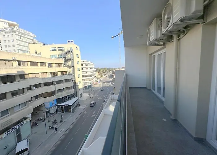 Rendezvous 3 Bedroom Flat